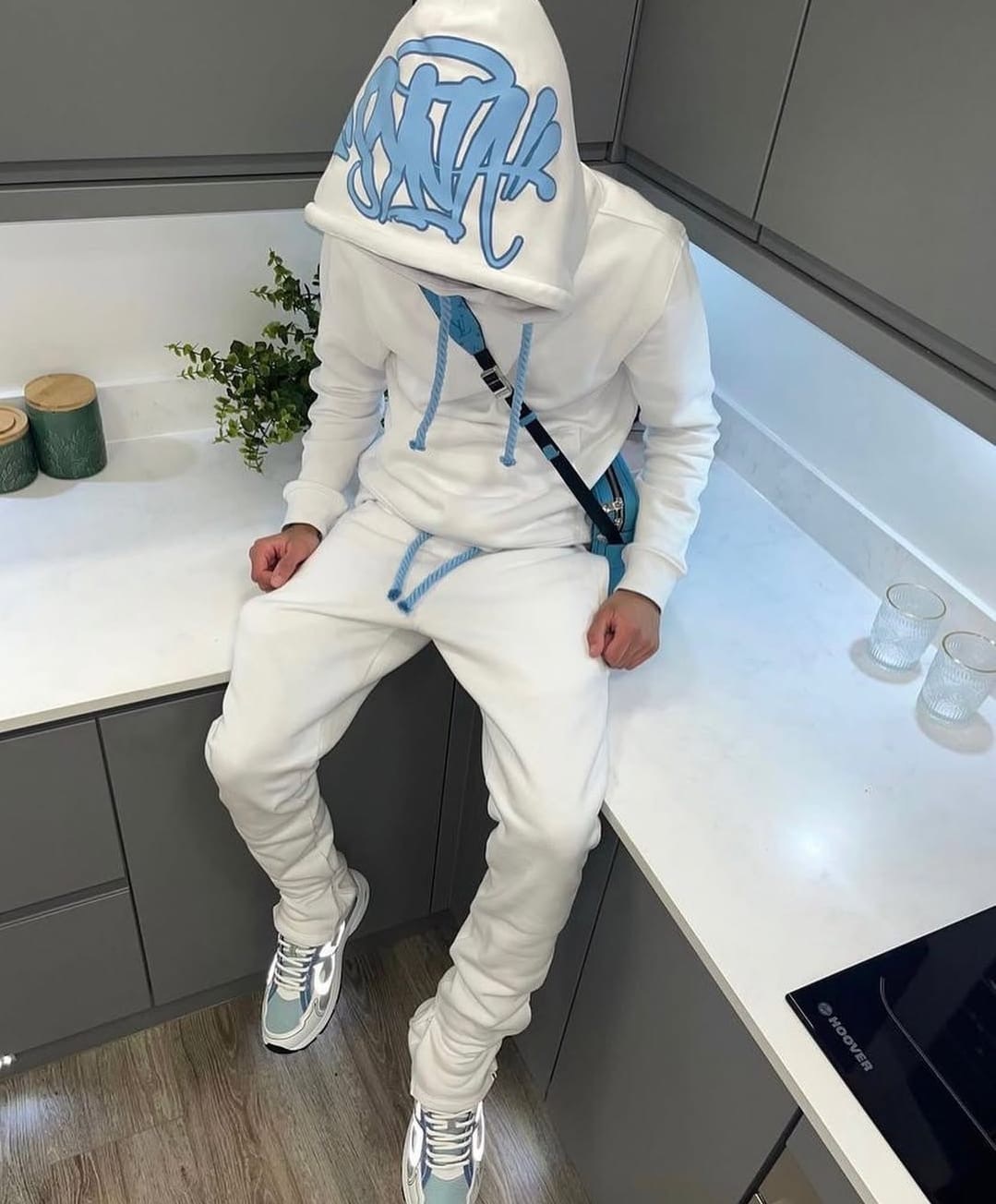Syna World: Redefining Urban Fashion with the Iconic Syna World Tracksuit