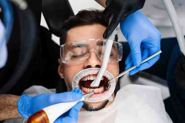 Got a Dental Issue Before a Holiday? Act Now in Gloucester