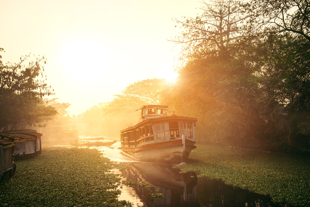 The Timeless Charm of an Alappuzha Houseboat